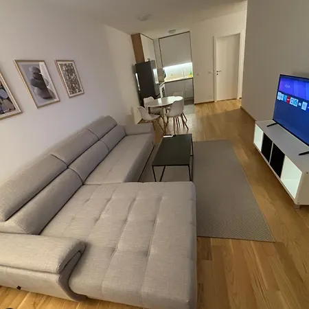 Apartment Stan Na Dan Simba *