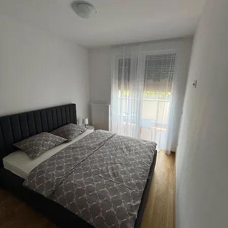 Stan Na Dan Simba Apartment Banja Luka